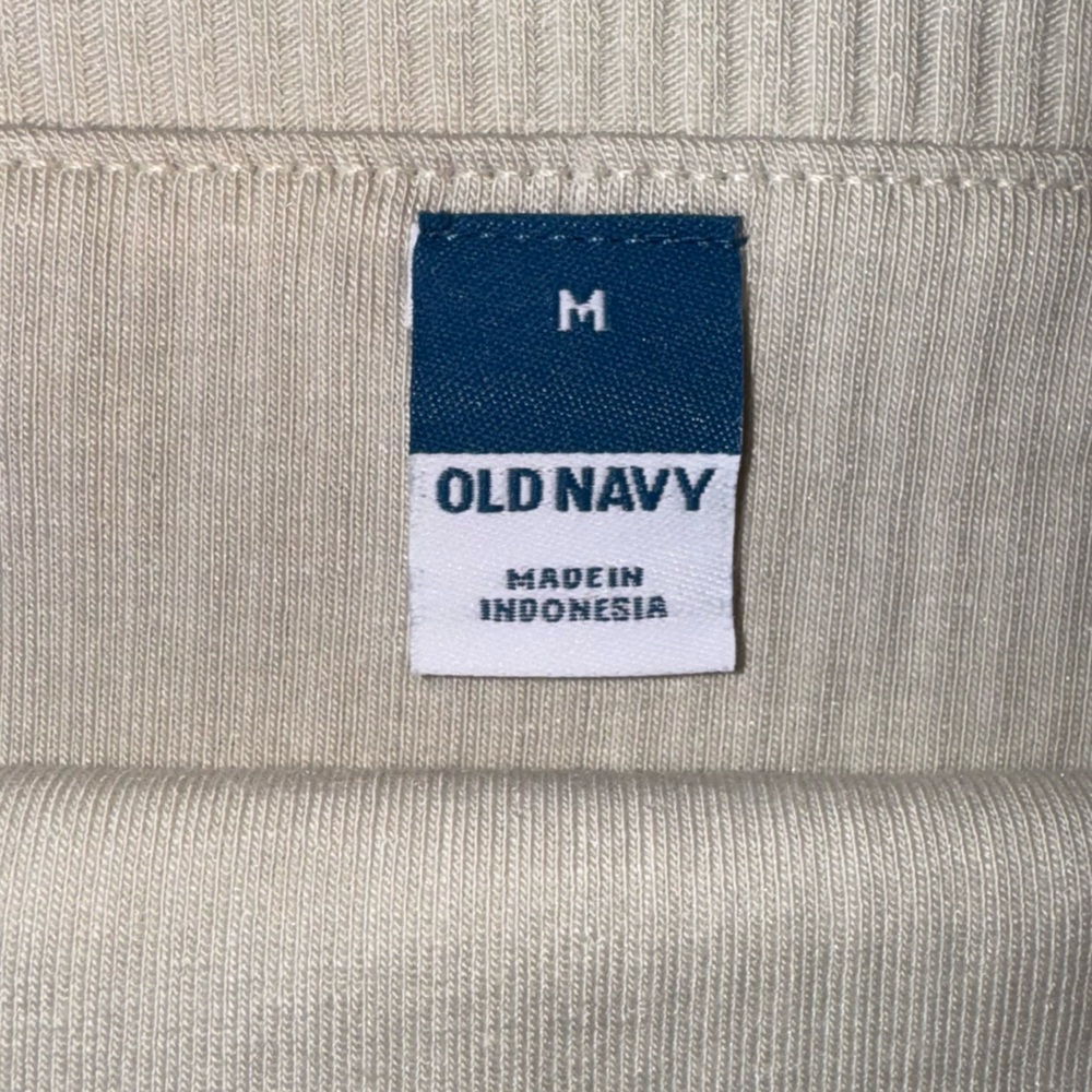 Old Navy White Ribbed Off shoulder - Picture 3 of 3